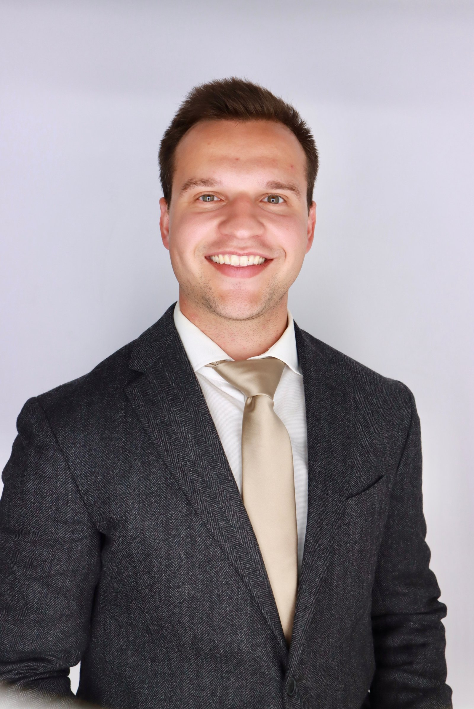 Dr. Benjamin Golowenski